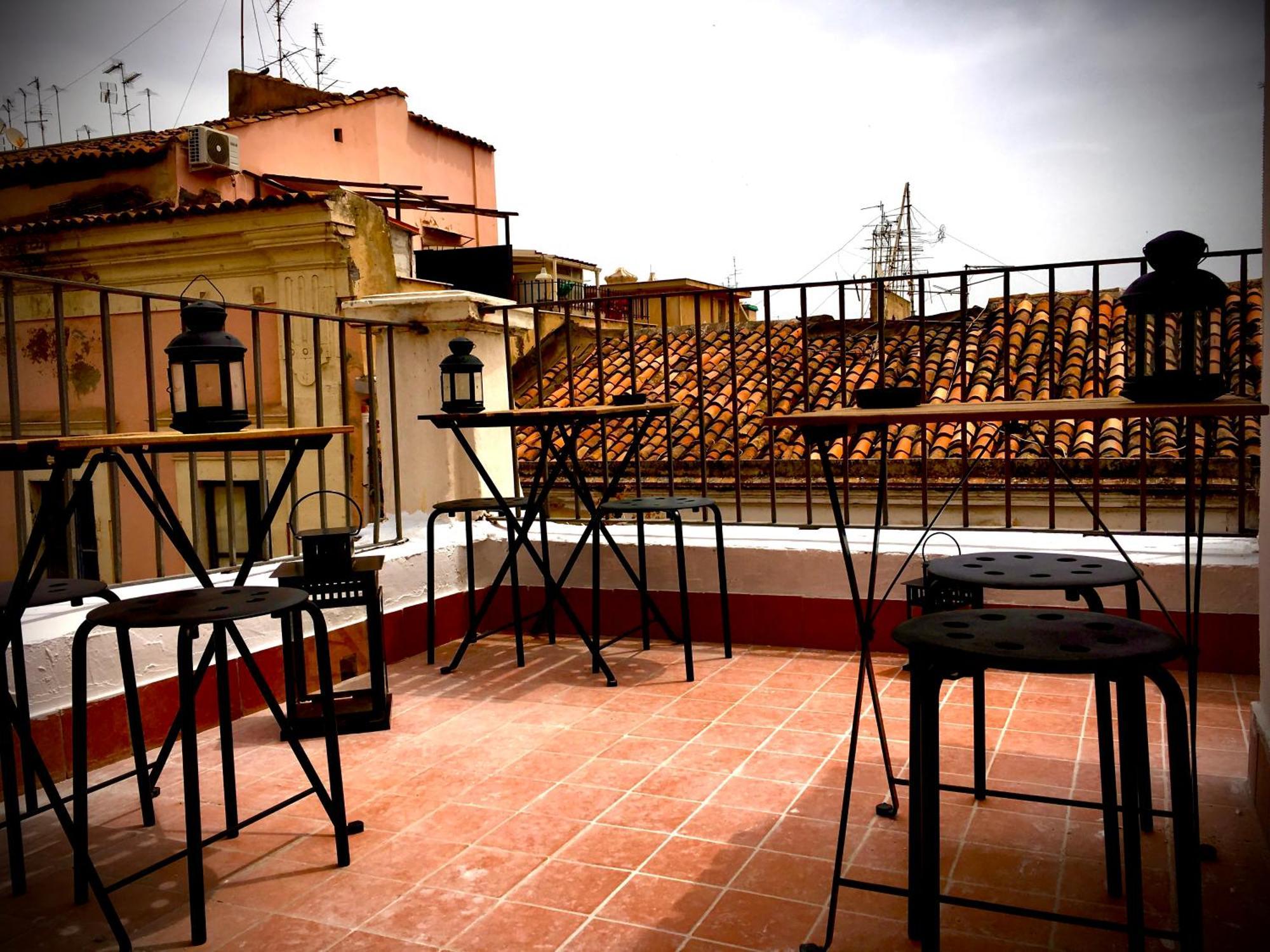 Al Centro Di Tutto Hotel Catania Exterior photo